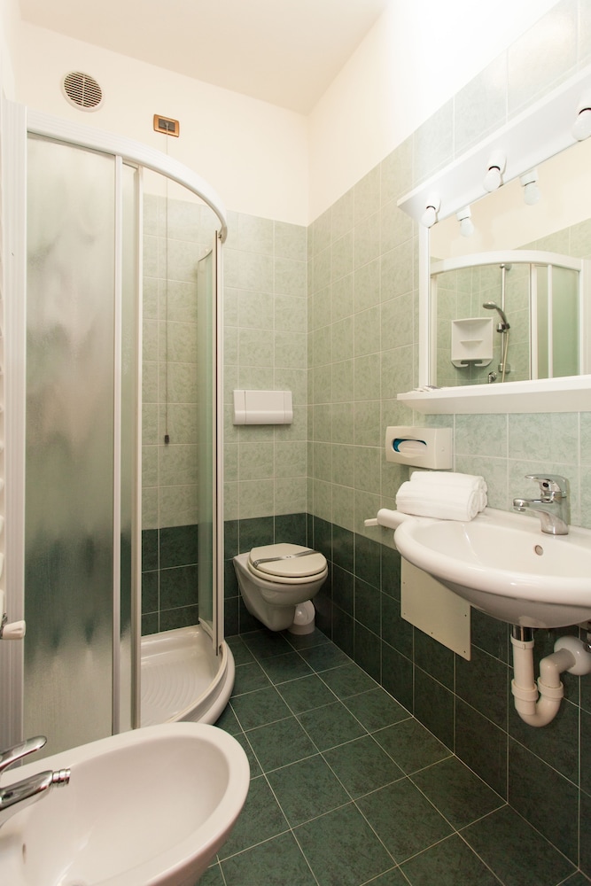 REGENTS HOTEL JESOLO 28/29