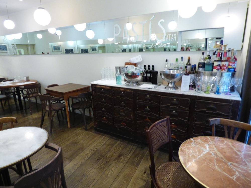 Hotel Moderno BCN 52/70