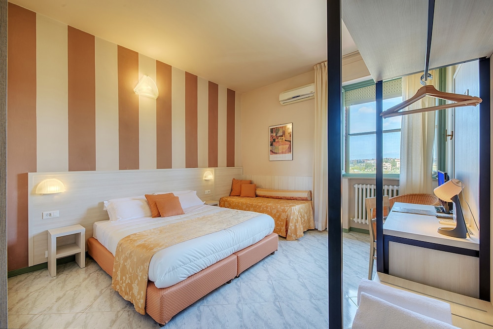 Room, Triple, 3 Beds, Castello 2/7