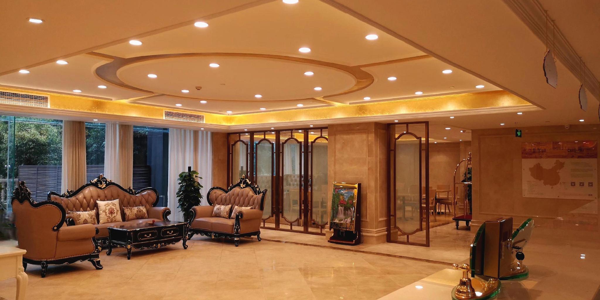 Vienna Hotel (Chongqing West Railway Station Baguocheng) 26/34