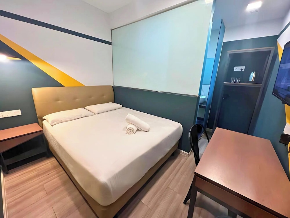 Smile Hotel Subang Airport 2/15