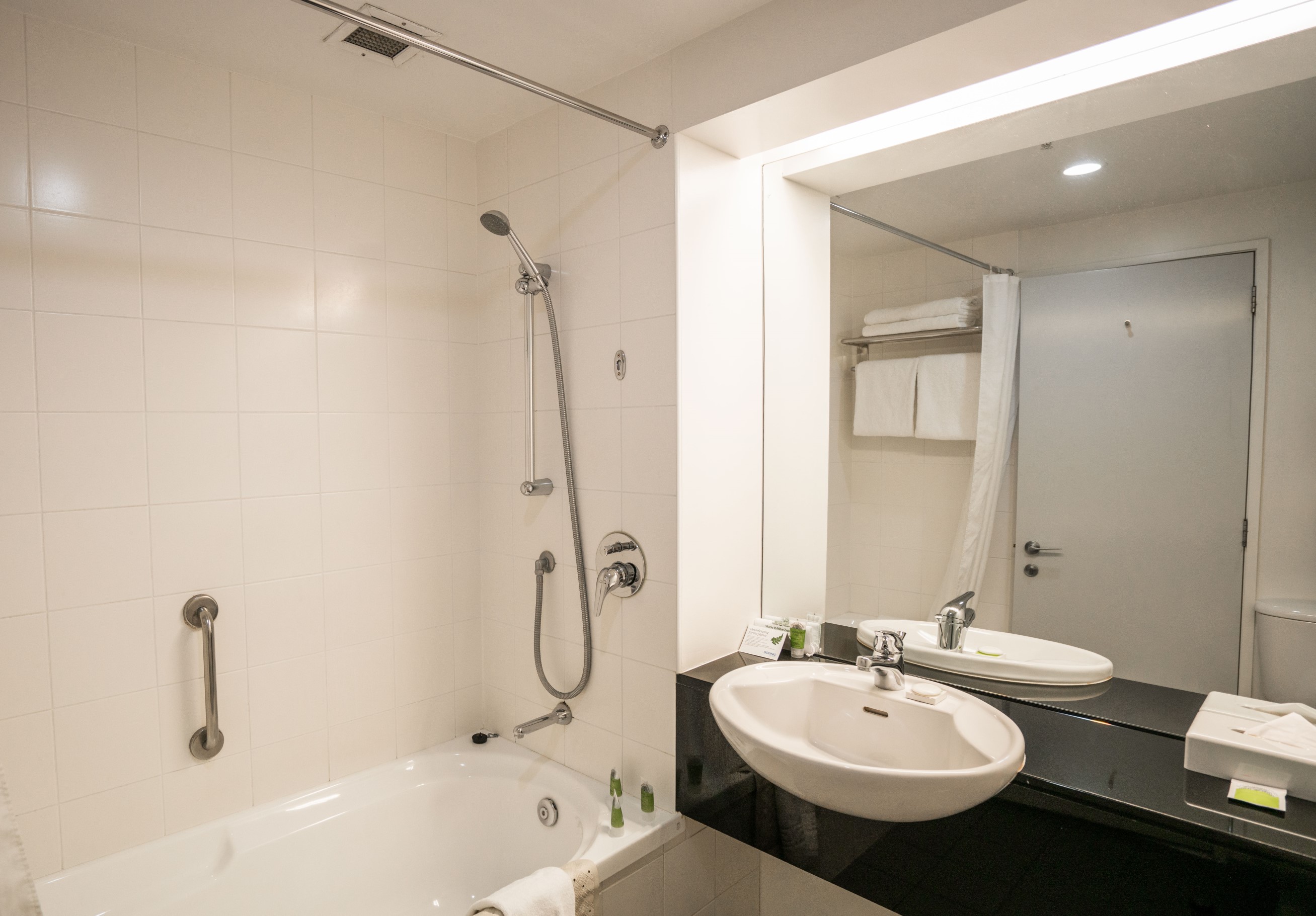 Pacific View King One Bedroom Suite