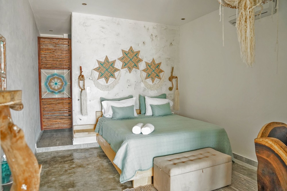 Design, Studio, Suite, Queen Bed, Ocean View