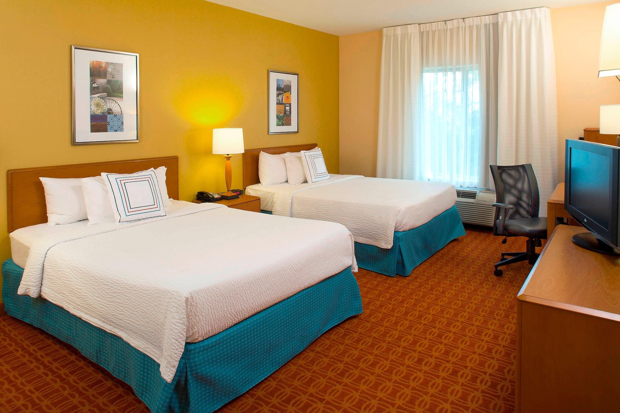 room, 2 queen beds