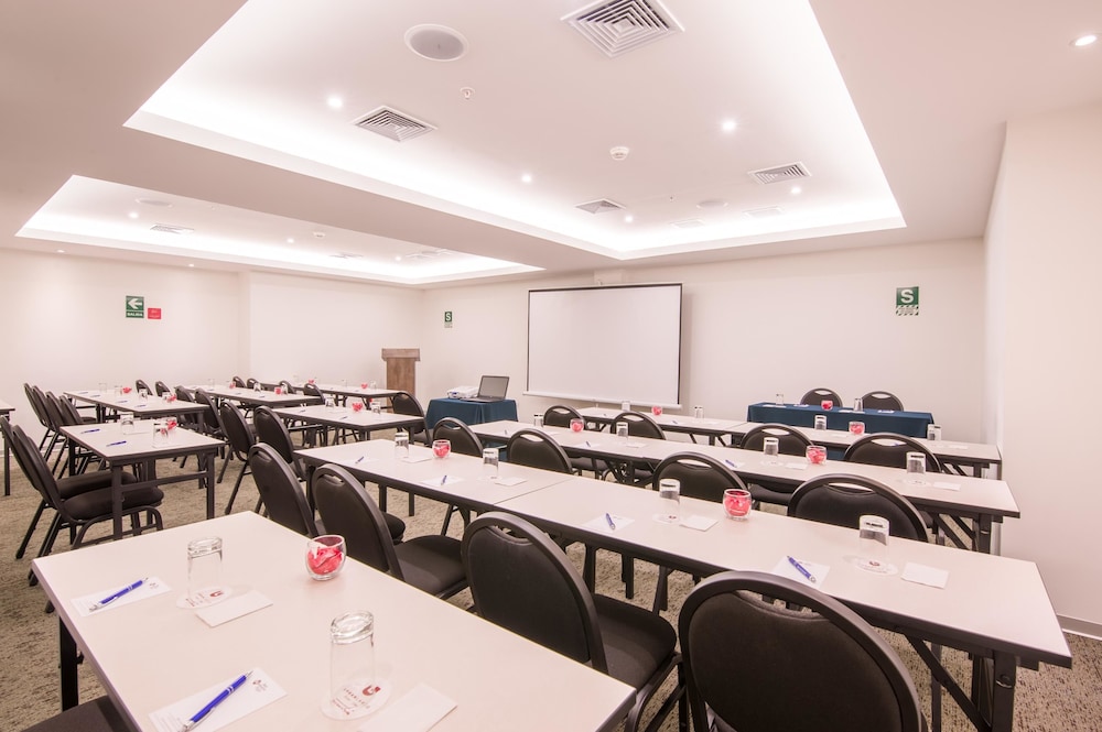 Best Western Plus Urban Larco Hotel 28/29