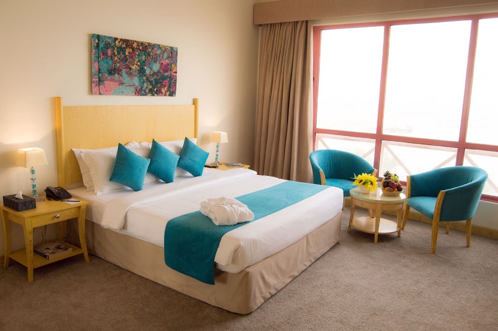 Palette Luxury Marina View Formerly Happy Days Hotel 16/60