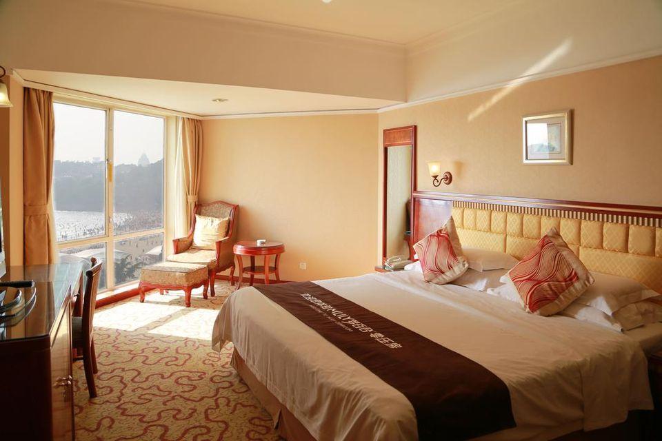 Room, Queen Bed, Sea View, South Building