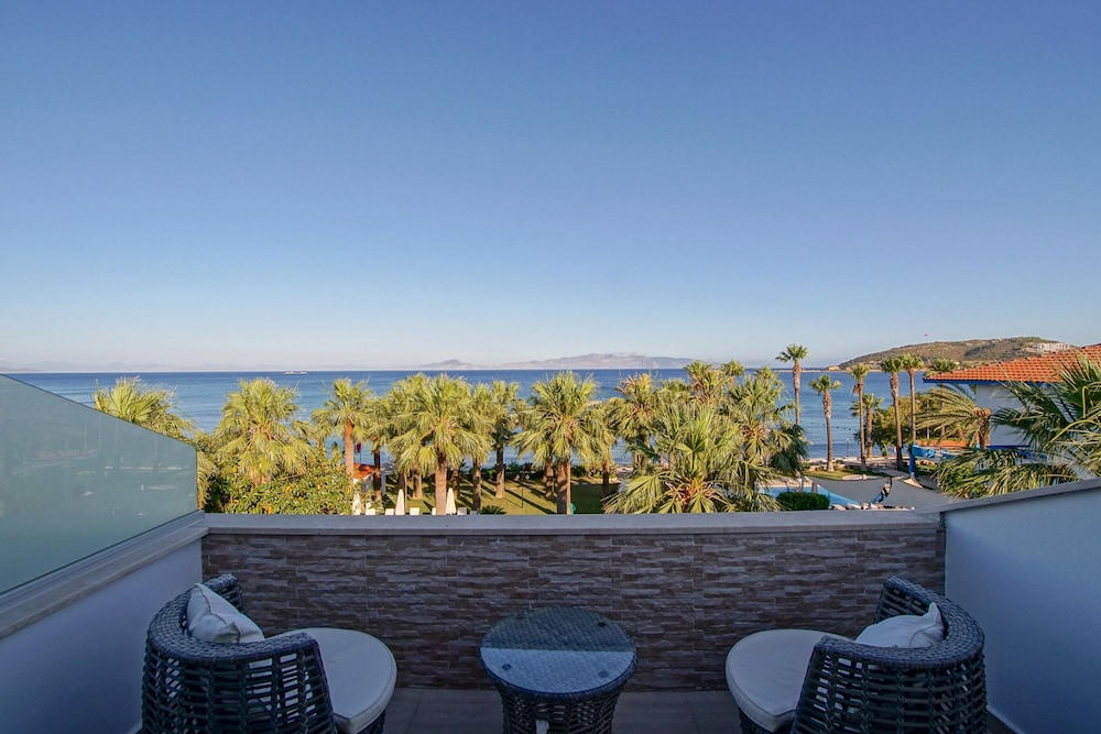 My Marina Select Hotel 19/21