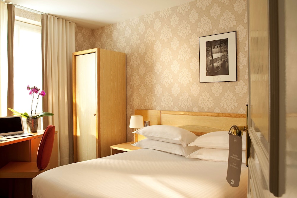 Best Western Plus Bretagne Montparnasse 11/44