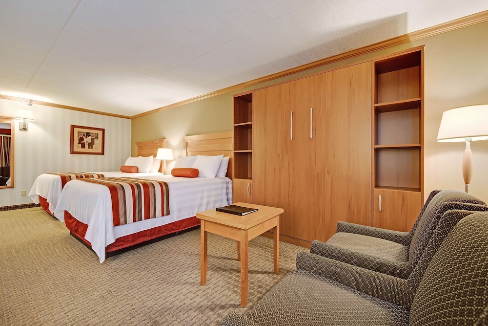 Best Western Plus Port O Call Hotel 25/73