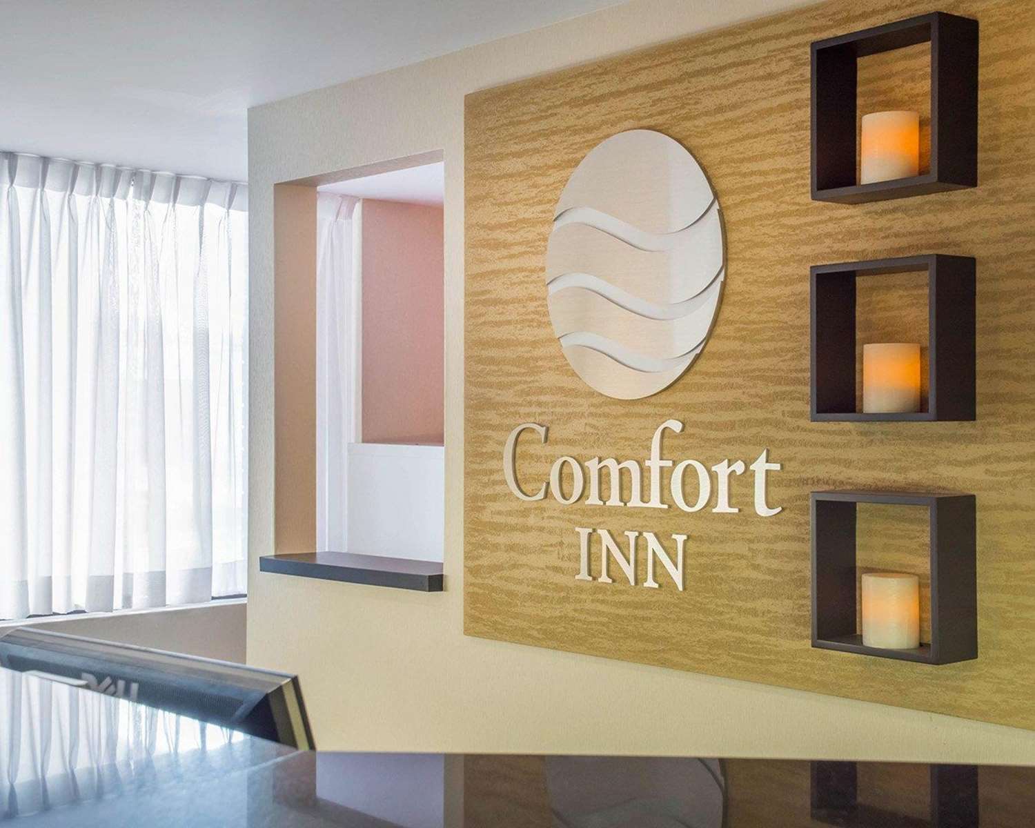Comfort Inn Brantford 14/29