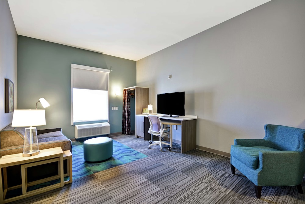 Home2 Suites By Hilton Queensbury Glens Falls 33/53