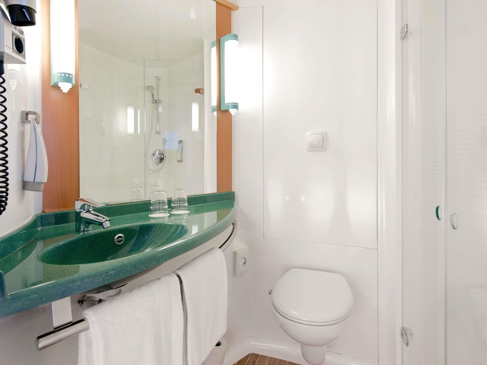 Ibis Madrid Alcorcon Tresaguas 44/44
