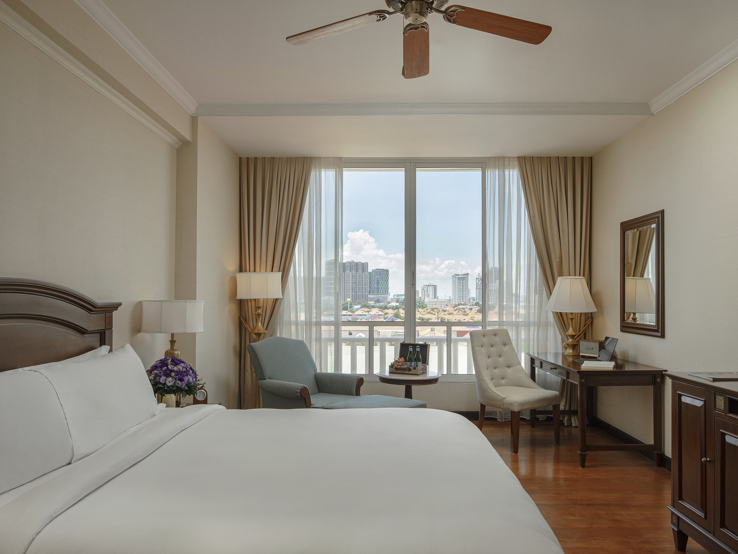 Prestige, Suite, King Bed, Butler