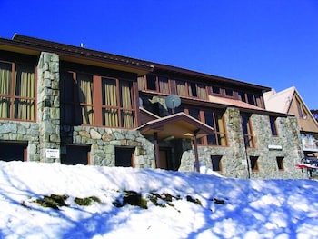 Boonoona Ski Lodge 10/50