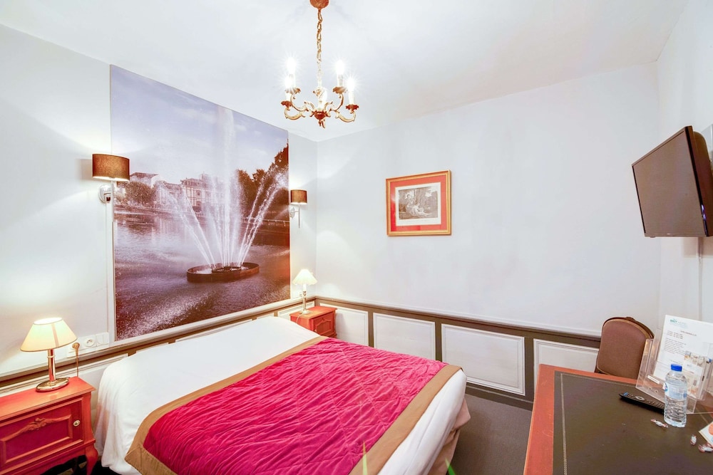 Brit Hotel Les Comtes de Champagne Centre Historique 24/50