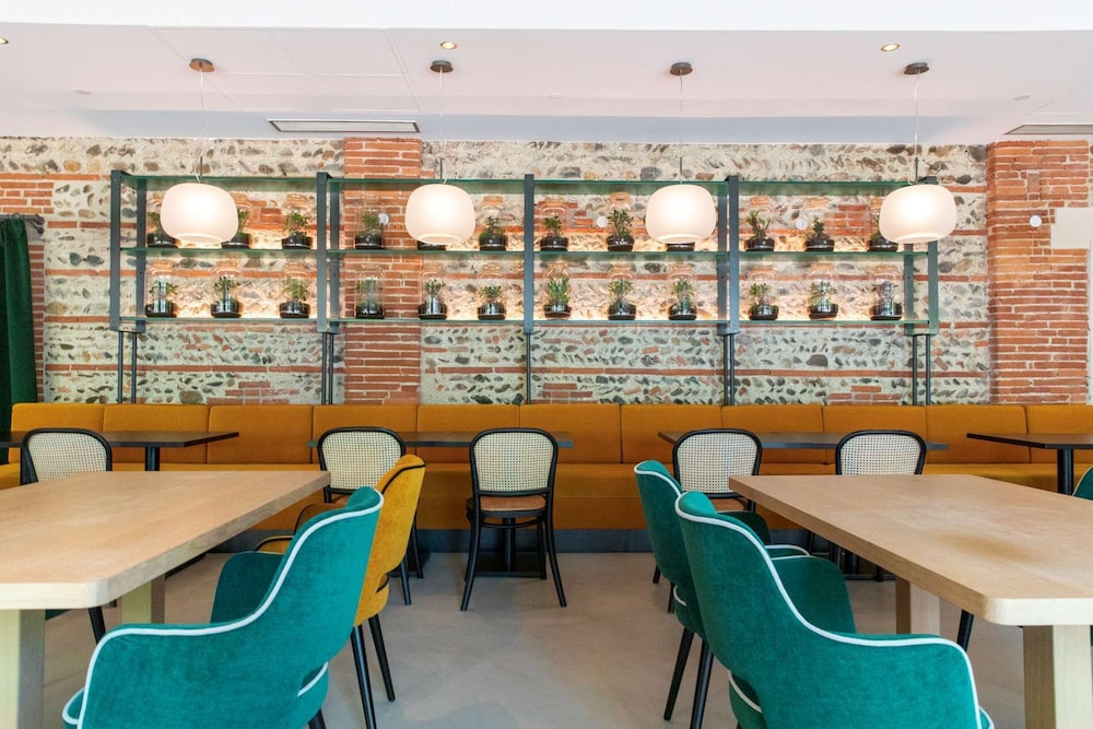 restaurant-cafeteria