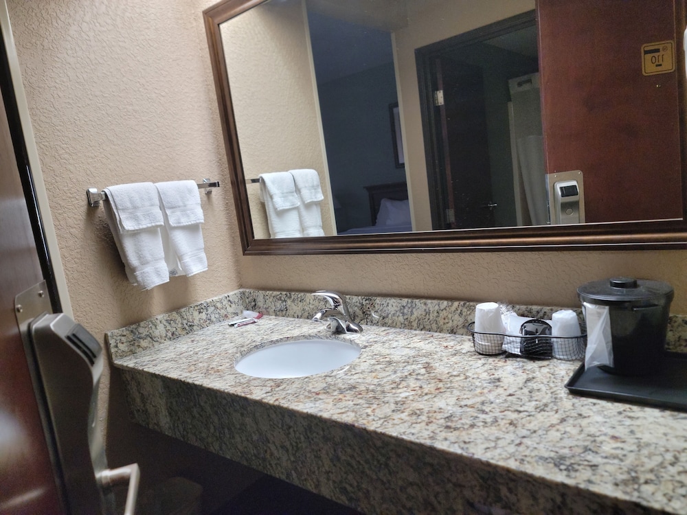 Bay Mountain Inn Cherokee Smoky Mountains 36/45
