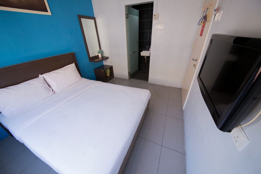 Golden Pearl Hotel 30/45