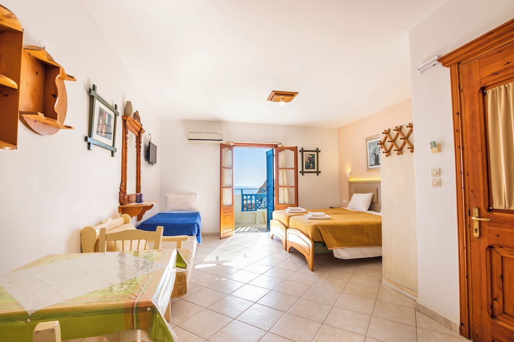Arhontiko Hotel 16/50