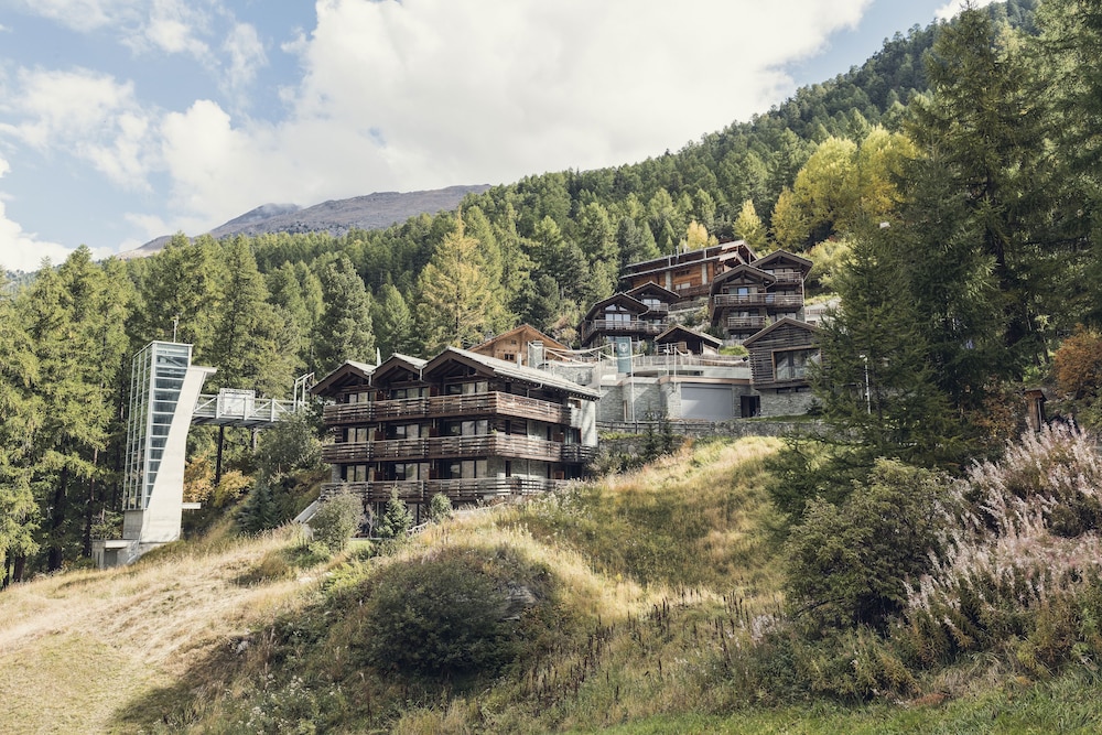 Nomad Lodge and Spa by CERVO 44/50