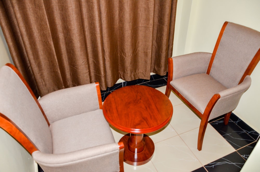 Igar Plaza Hotel 22/42