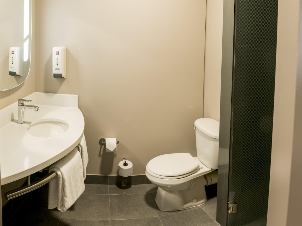 Ibis Apartado 67/67