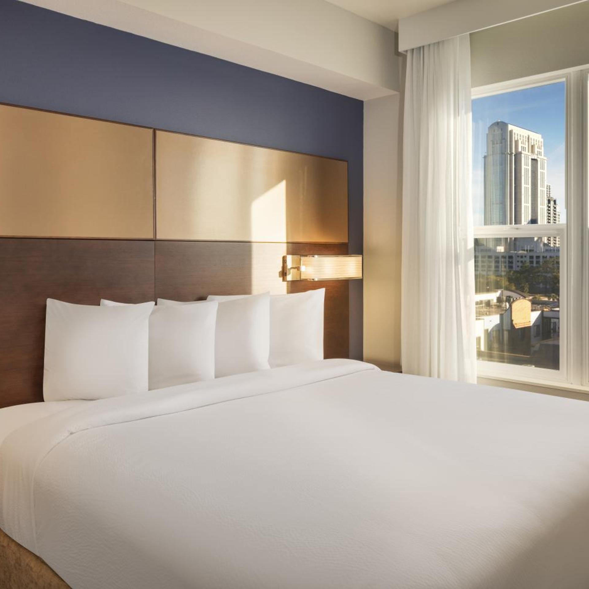 Studio, King Bed, Skyline View, Sofa