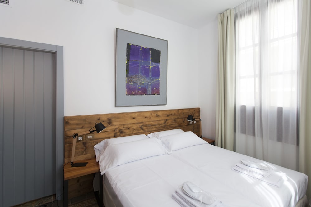 1 Bedroom, Superior, City View, Gran H La Marina 5/9