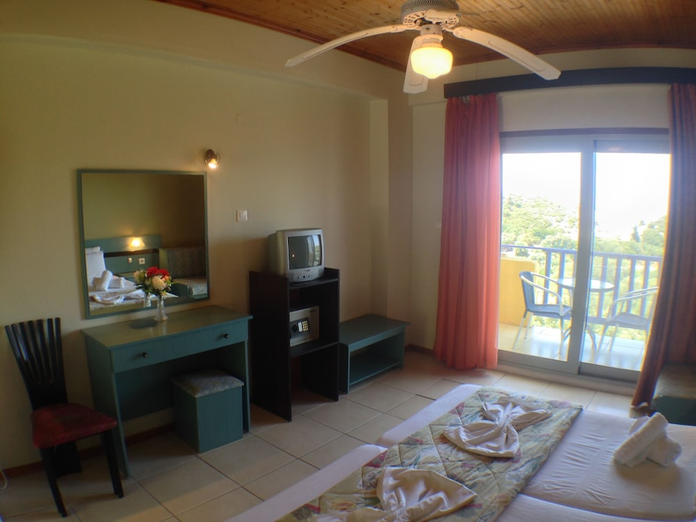 Politia Hotel 27/47