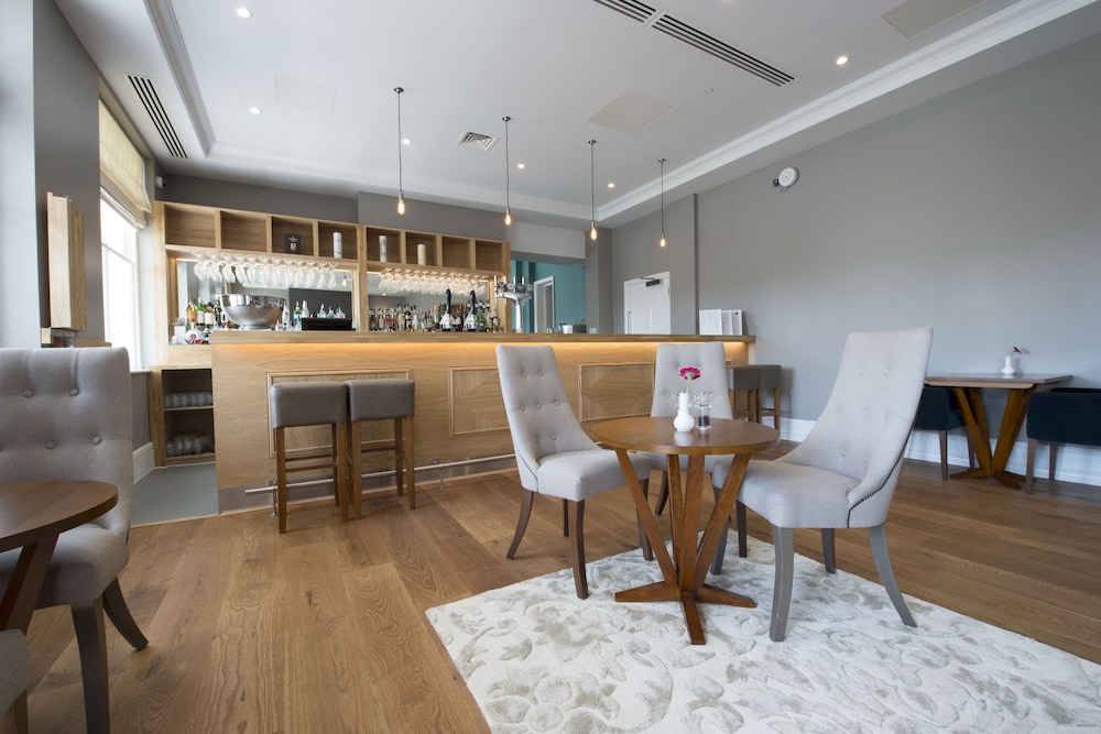 Yarrow Hotel 37/53