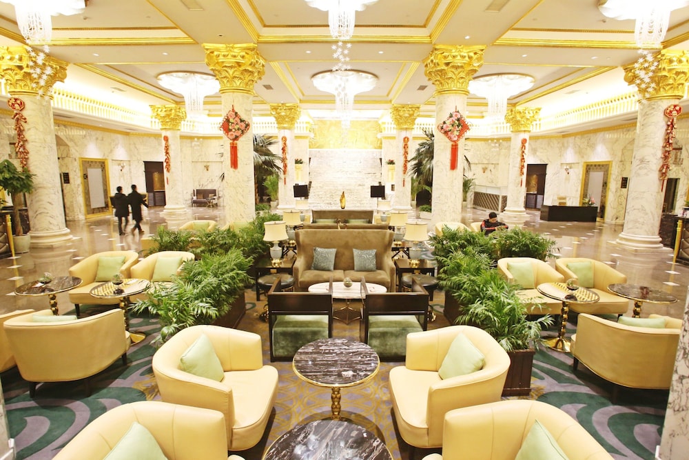 CROWNE PLAZA ZHENGZHOU 66/80