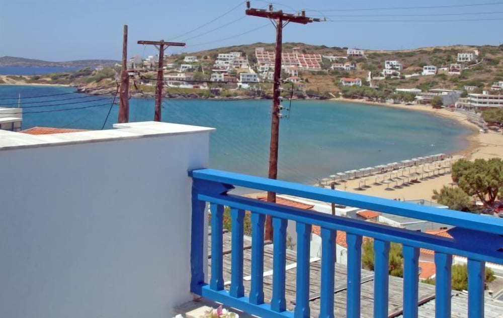 Erato Apartments 27/28