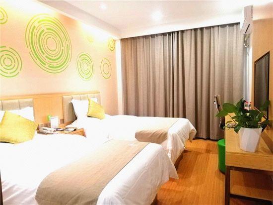 Feature Twin Suite