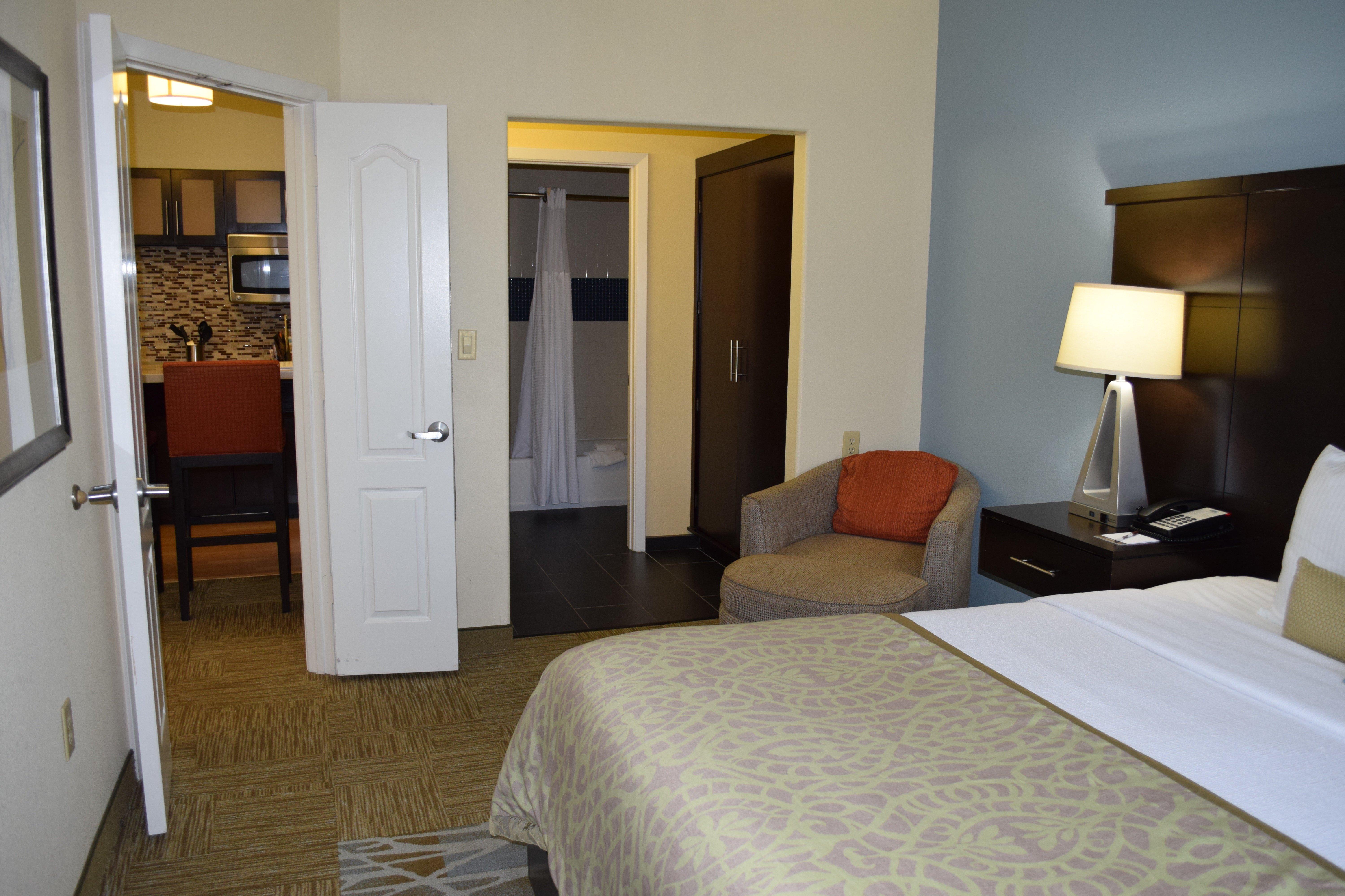 2 Bedrooms, Suite, Queen Bed, Accessible