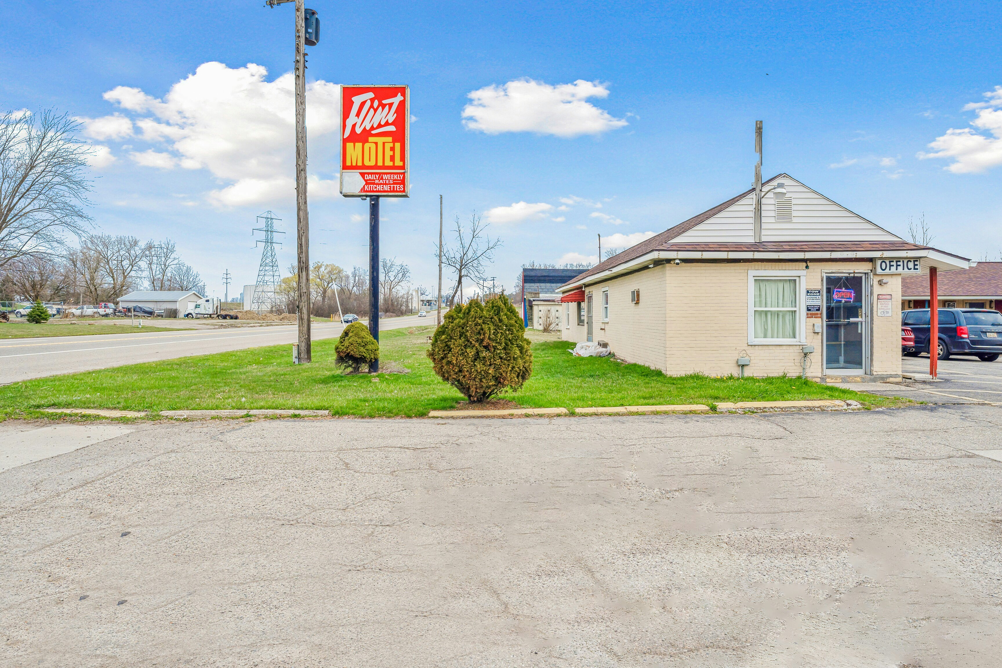 Flint Motel by OYO MI Near I-475 62/70