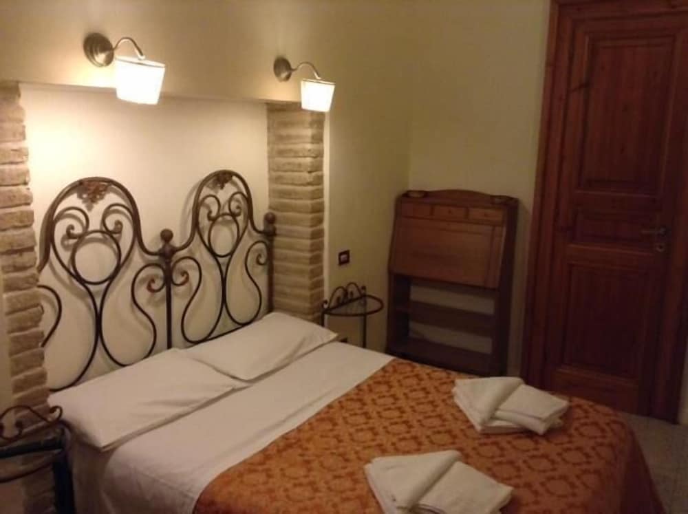 Marta Guest House 15/24