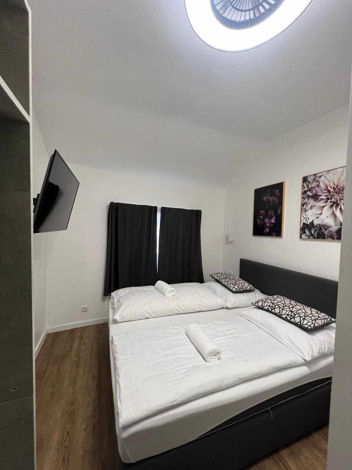 Soers Hotel 35/64