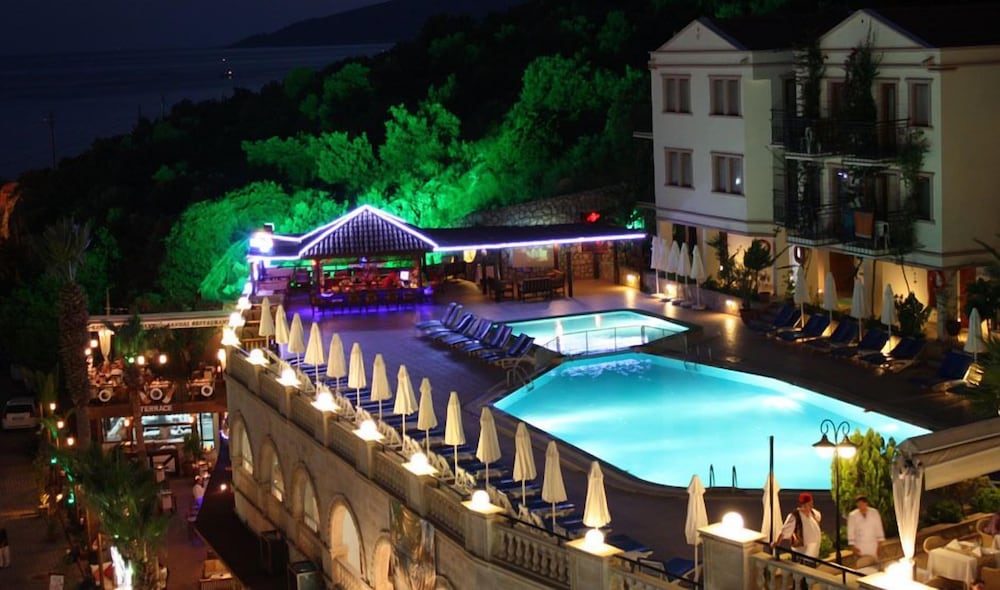 Pirat Hotel 2/35