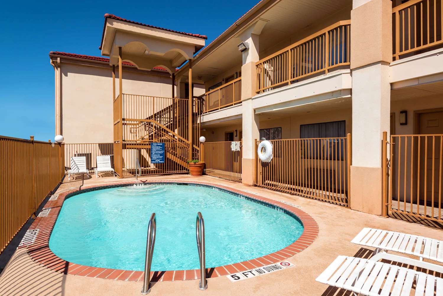 Days Inn by Wyndham San Antonio Seaworld/Lackland AFB 9/13