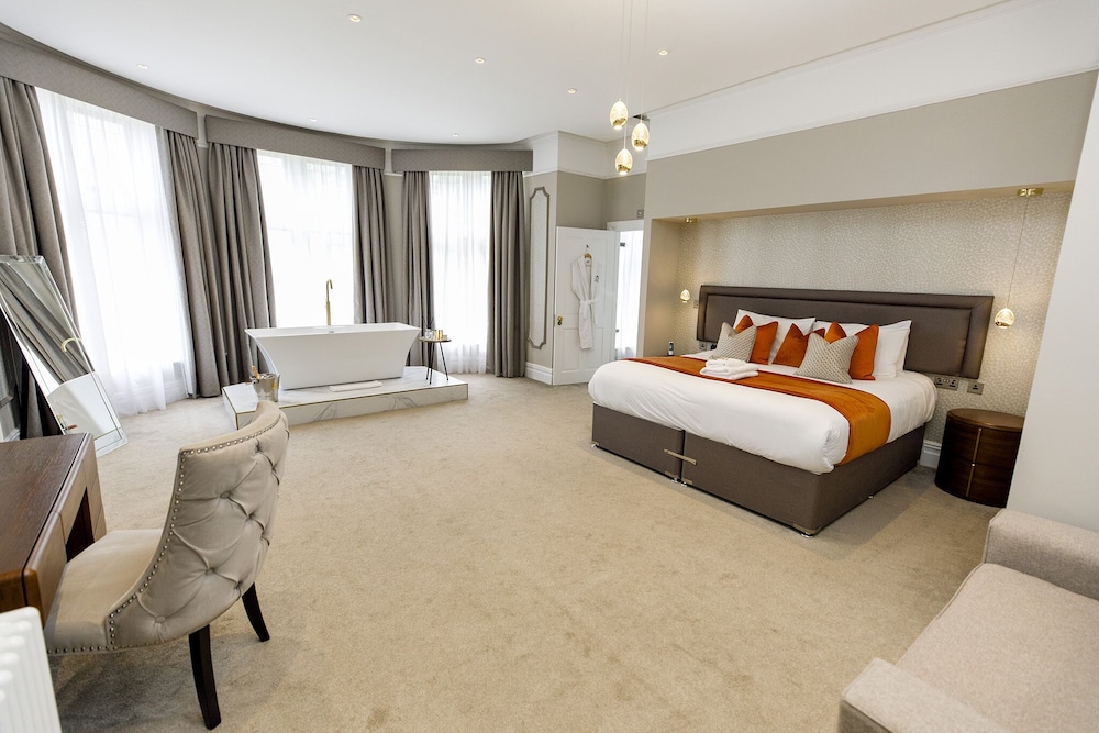 Lanelay Hall Hotel and Spa 15/48