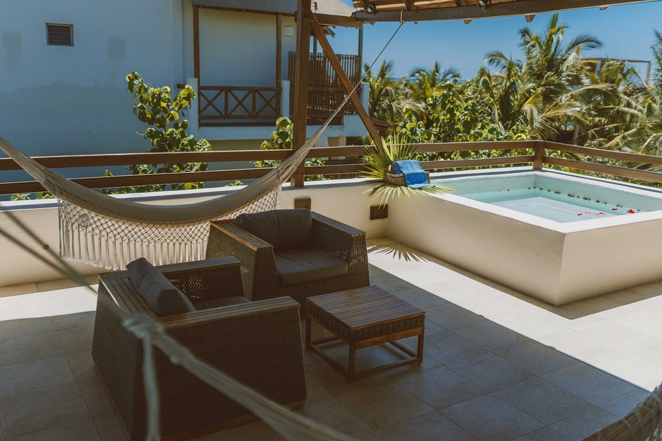 JASHITA HOTEL BOUTIQUE 45/84