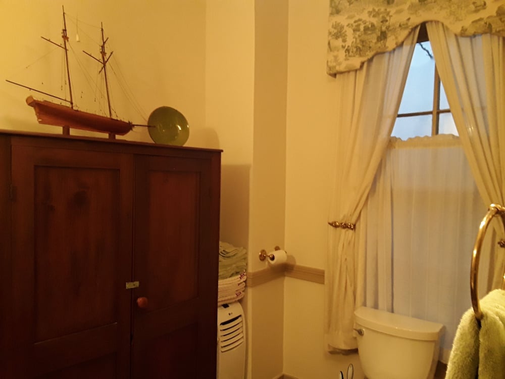 Emmas Bed and Breakfast 15/28
