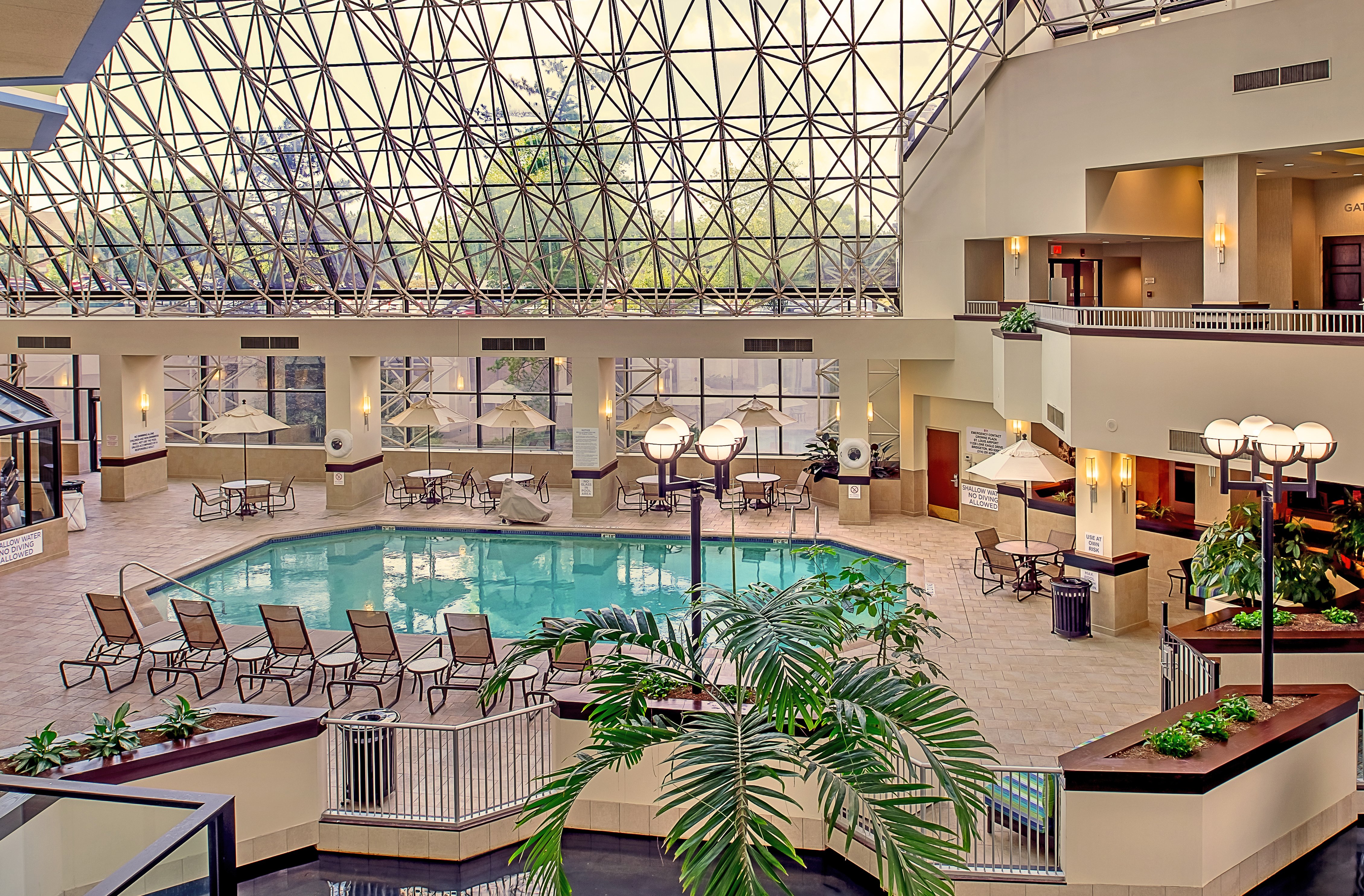 Crowne Plaza St. Louis Airport 3/71