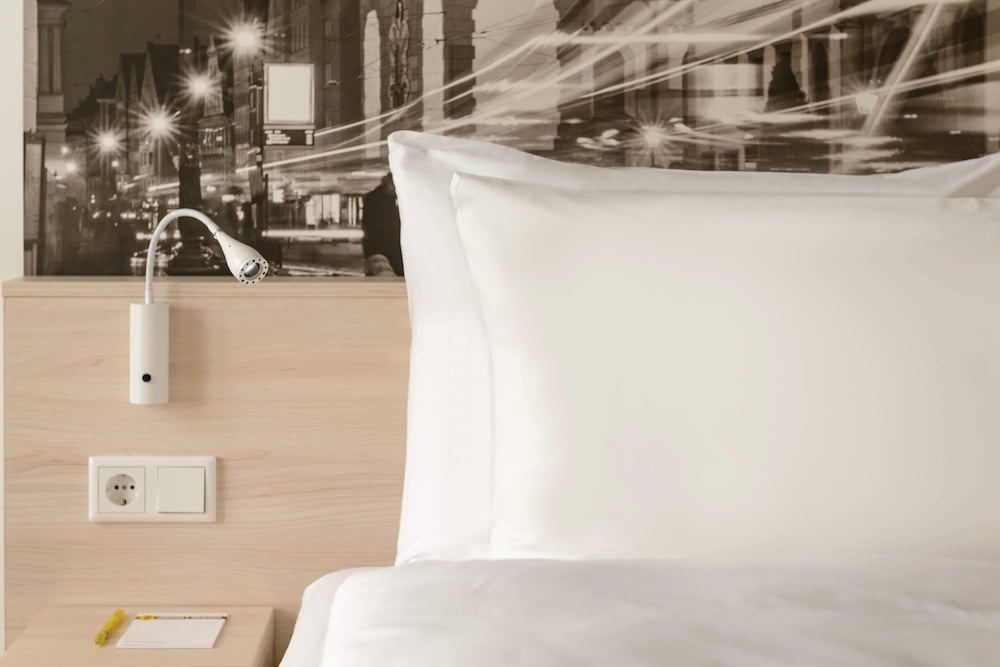 Super 8 by Wyndham Augsburg 25/53