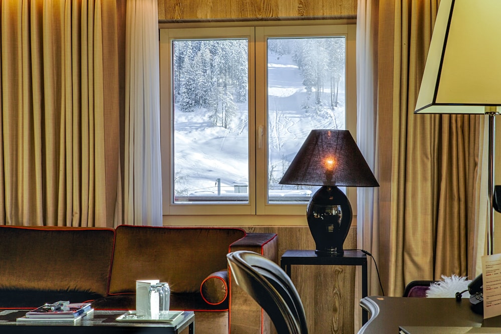 Grischa Das Hotel Davos 24/45