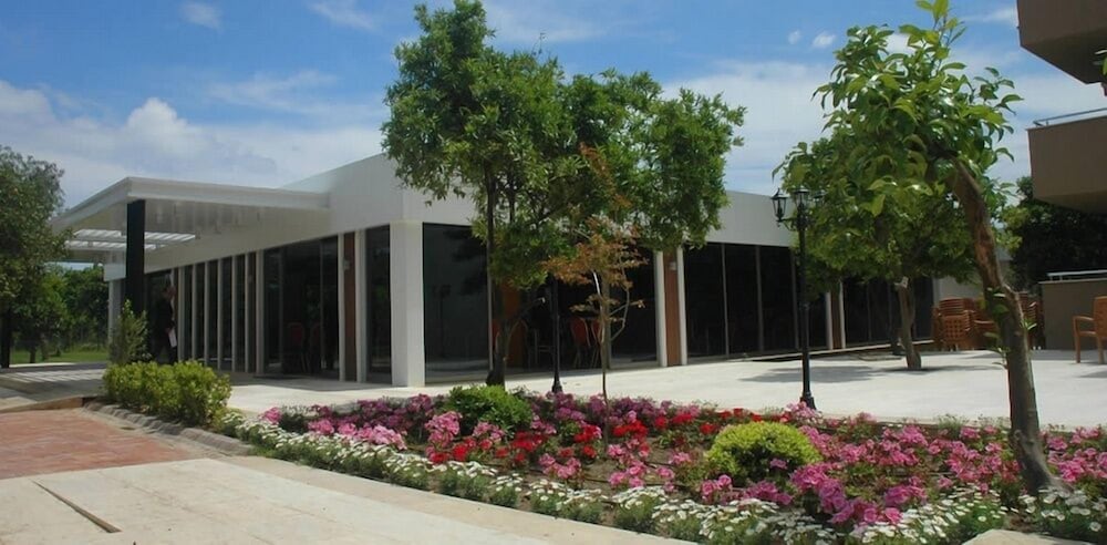 THE NIX HOTEL KEMER (Ex.OMORFI GARDEN RESORT) in KEMER