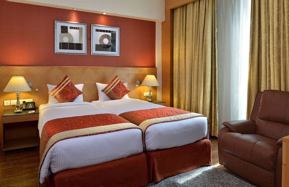 Savoy Suites Manesar 13/59