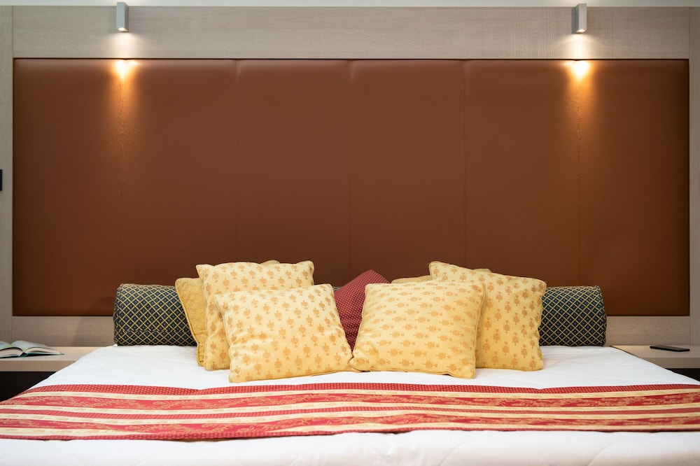 BORGO PIO SUITES INN 44/70