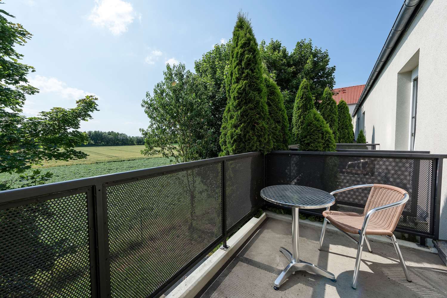 Ramada by Wyndham Muenchen Airport 8/28
